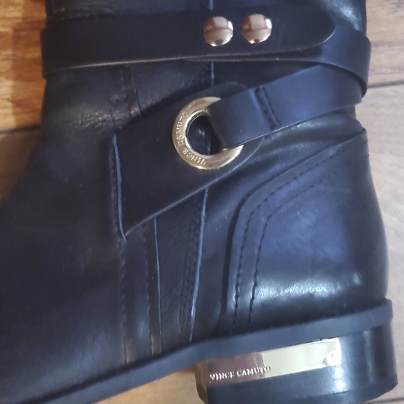 Vince Camuto boots - Picture 3 of 9